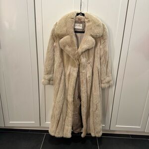 VINTAGE MINK FUR JACKET. BLONDE MINK. PHIL M STUPP VINTAGE COAT
